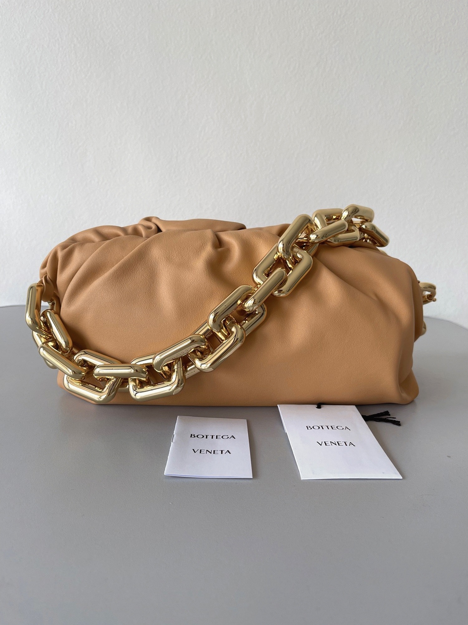 Fake B0tt*ga Ven*ta The Chain Pouch Bag Almond