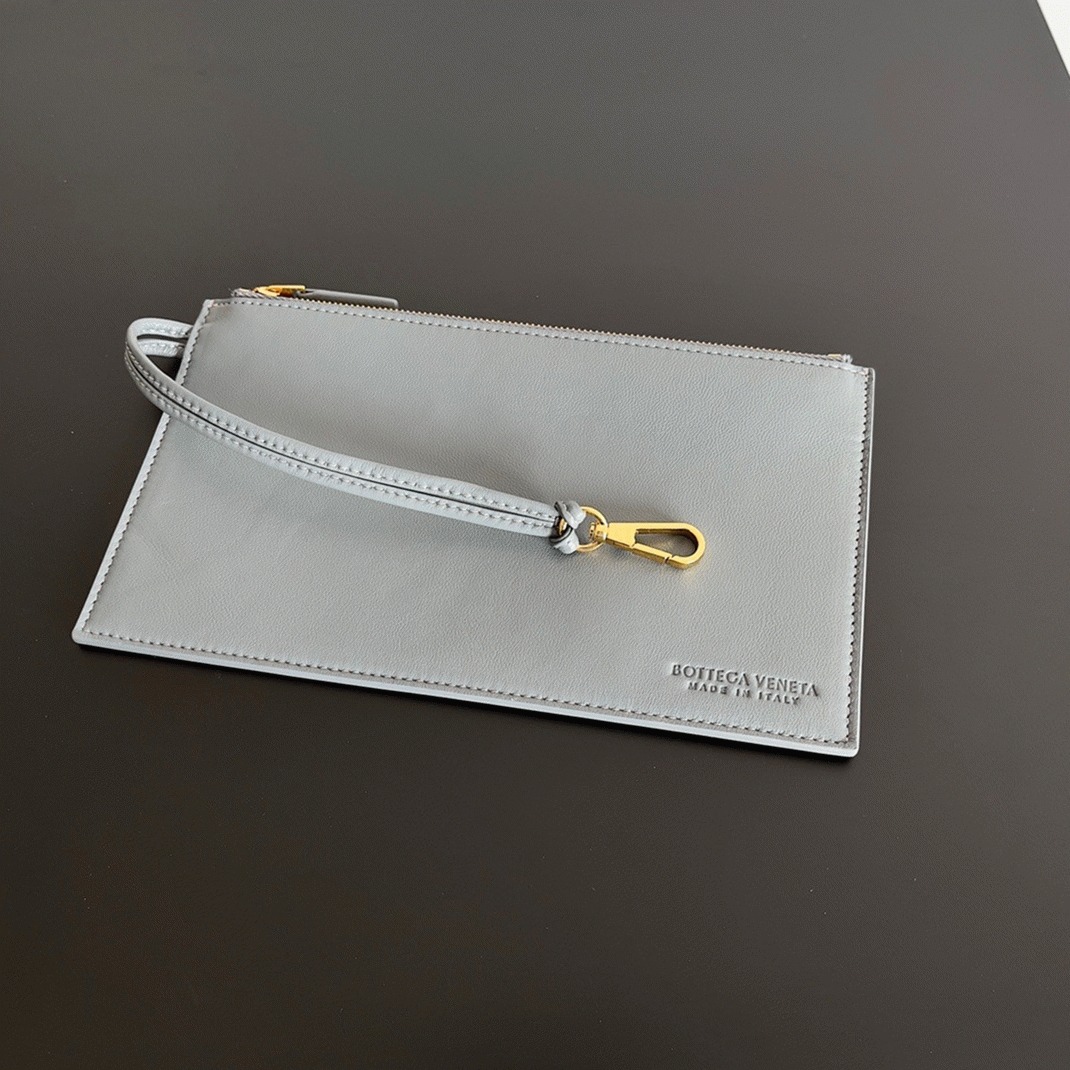 Top Quality Replica B0tt*ga Ven*ta Cabat Medium Bag In Thunder Intrecciato Lambskin