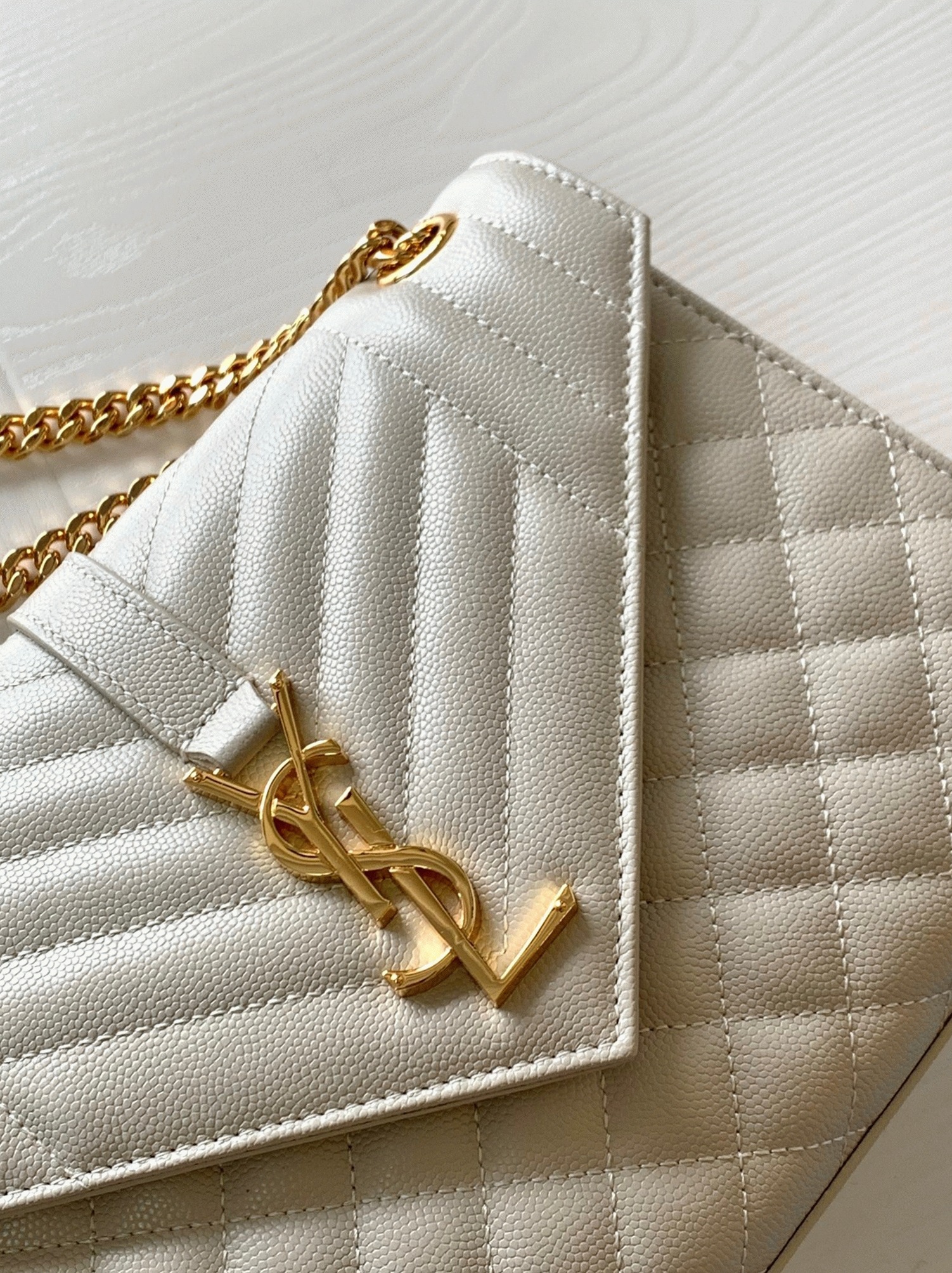 Replica Sa1nt Lau*nt Envelope Medium Bag White