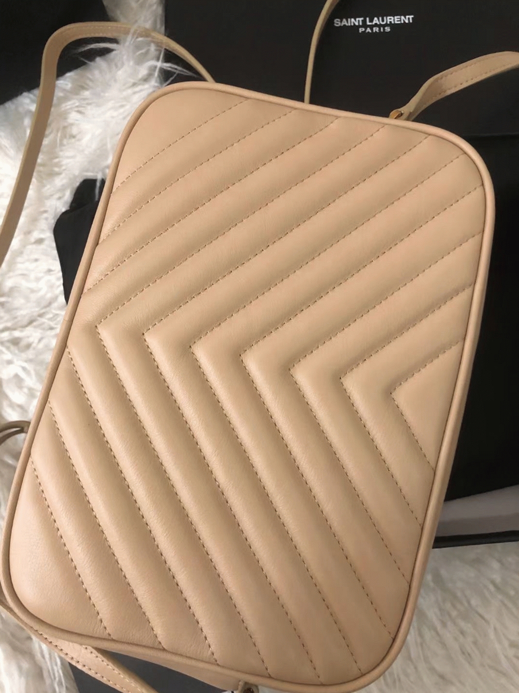 Fake Sa1nt Lau*nt Lou Camera Bag Beige