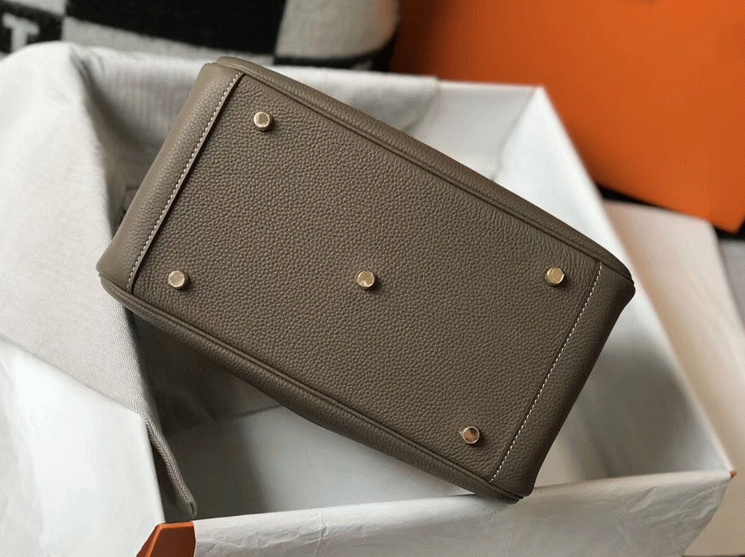 Replica H**me5 Lindy 30cm bag in taupe color