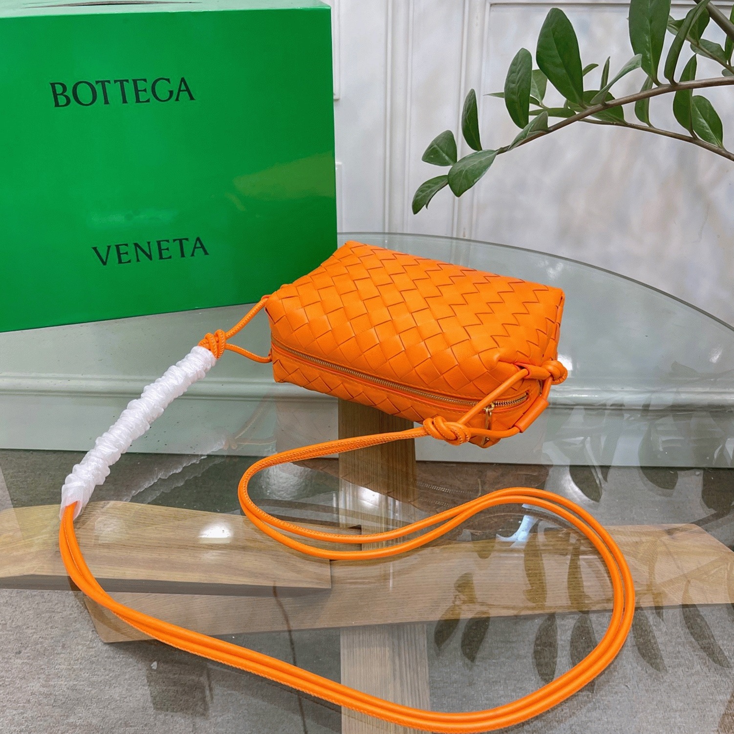 Faux B0tt*ga Ven*ta Loop Small Bag Orange