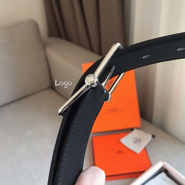Replica H**me5 reversible saddle style belt in brown