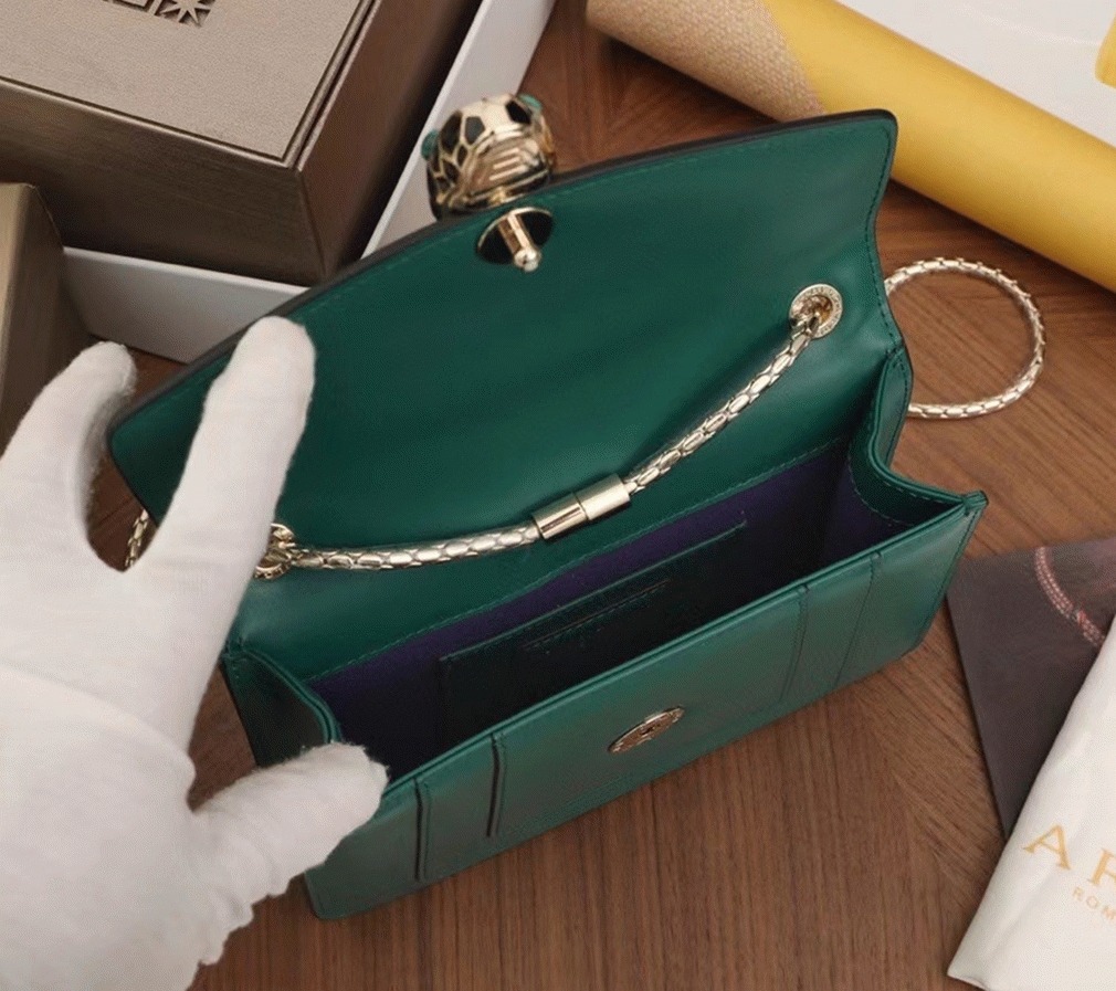 Fake Bv1g*ai Serpenti Forever Small Crossbody Bag Green Leather