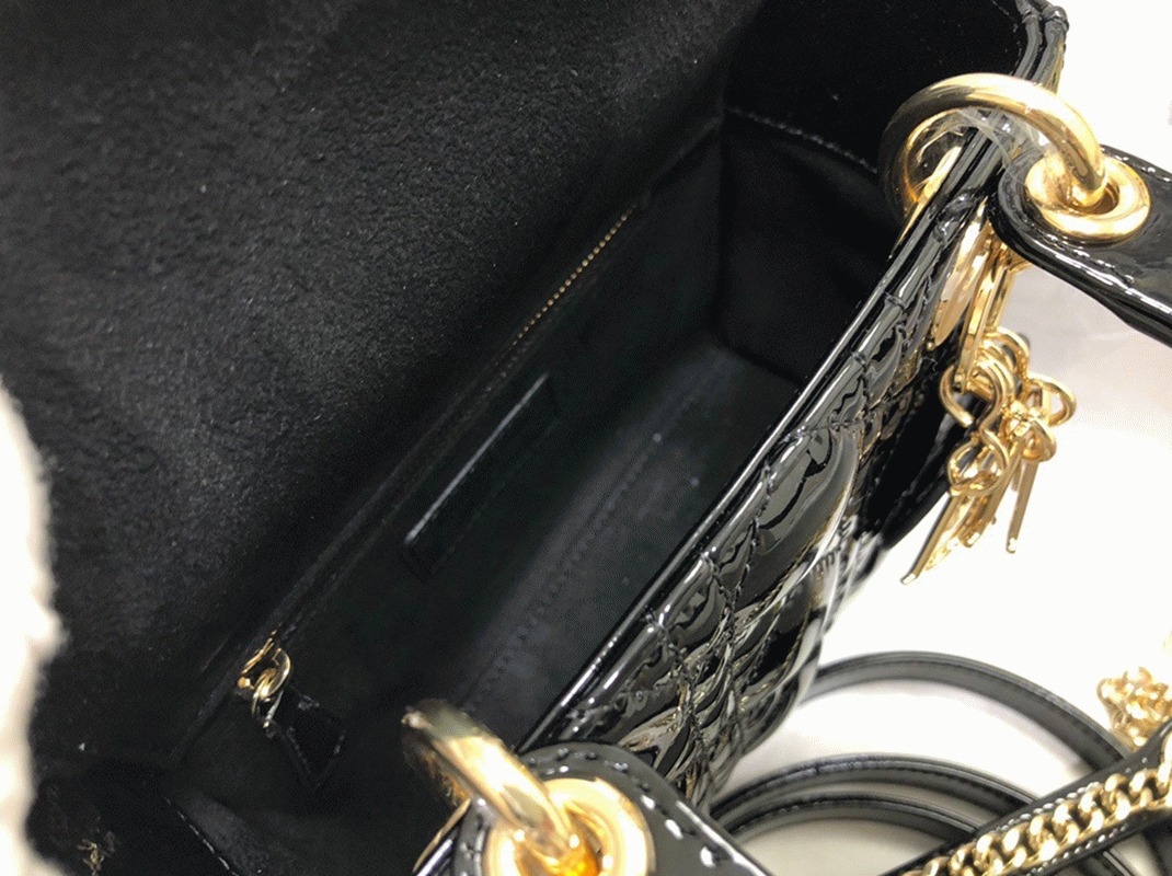 D10r Lady D10r Mini Chain Bag Replica with Chain in Black