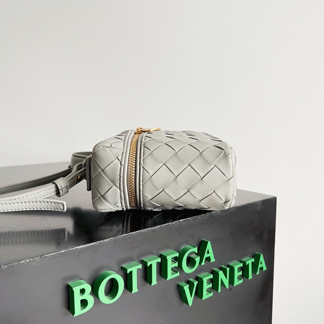 Replica B0tt*ga Ven*ta Bang Bang Vanity Case Ivory
