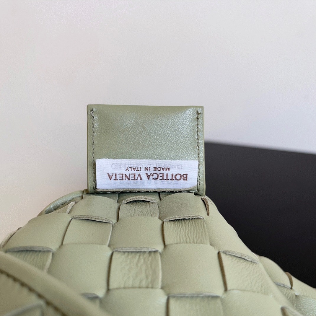 Replica B0tt*ga Ven*ta Sardine Small Bag Travertine