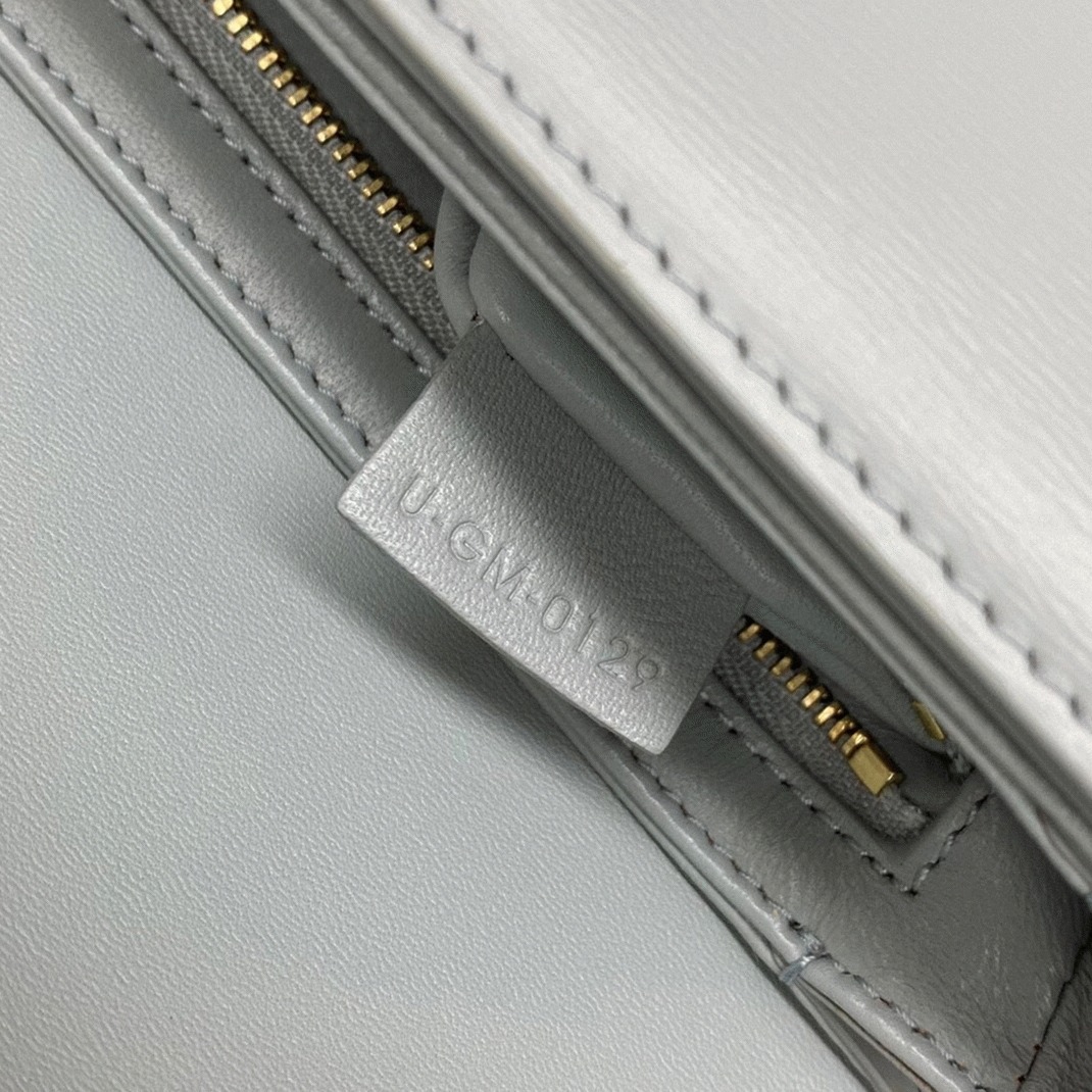 Top Quality Replica Ce1i*e Triomphe Teen Bag In Mineral