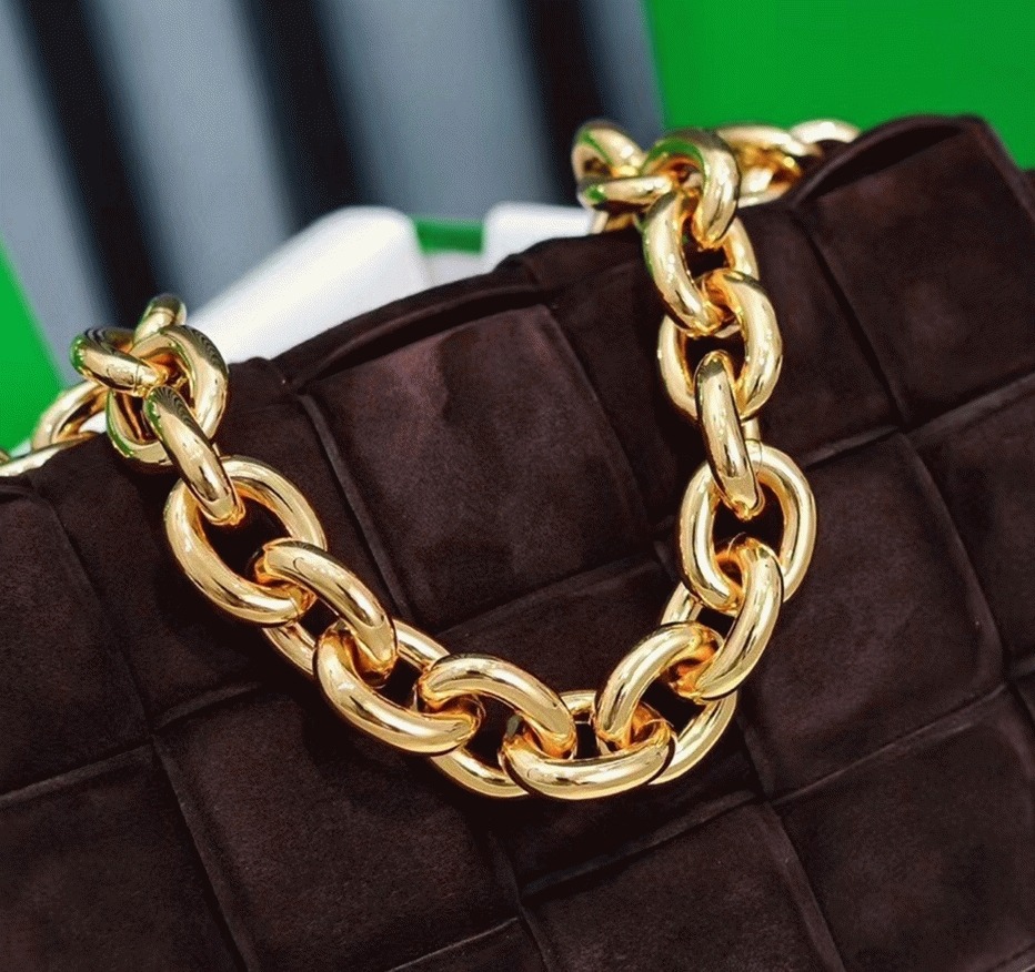 Top Quality Replica B0tt*ga Ven*ta Chain Cassette Bag In Fondant