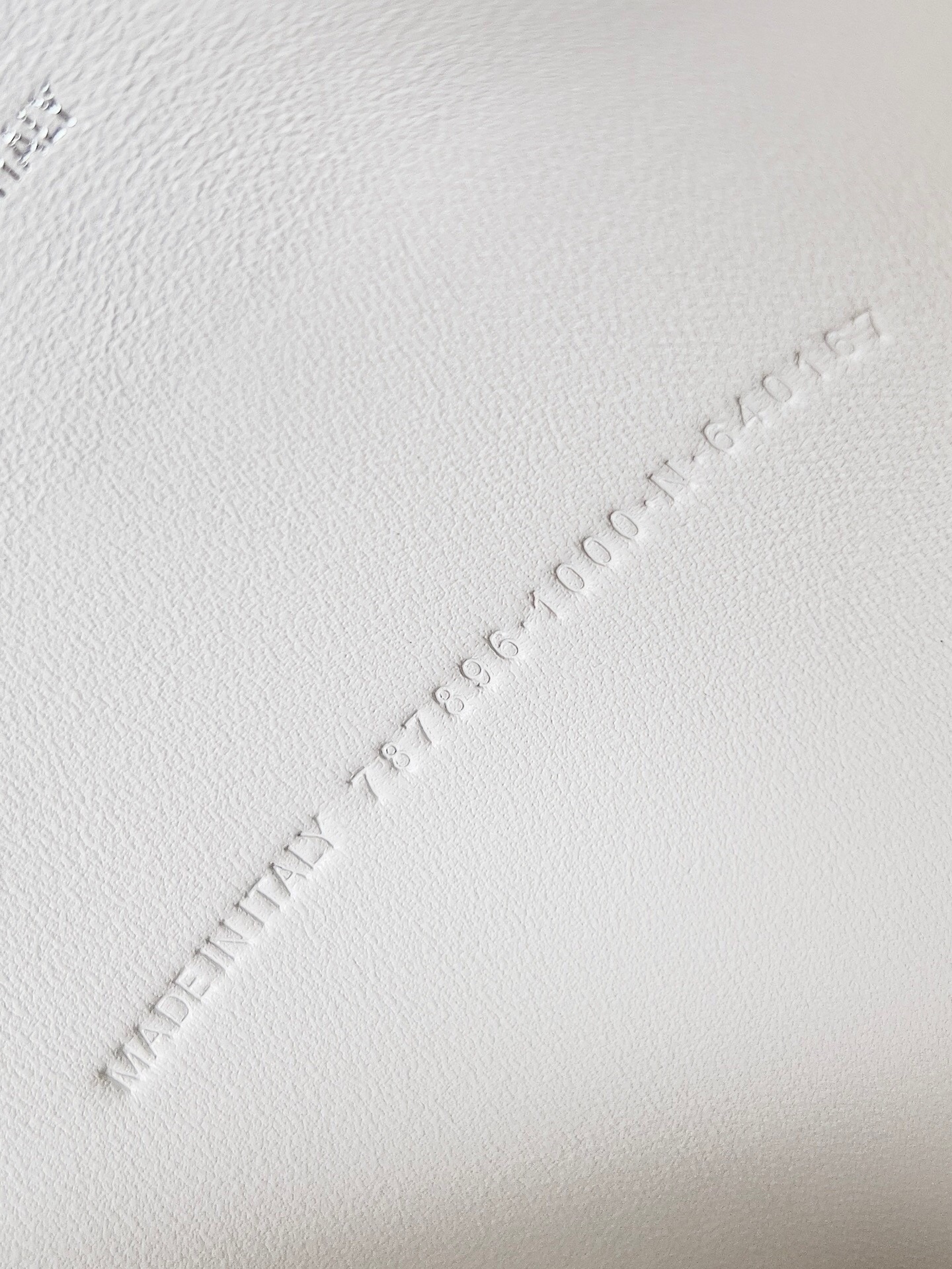 Ba1en*iaga White Rodeo Crocodile Embossed Calfskin Replica Large Bag