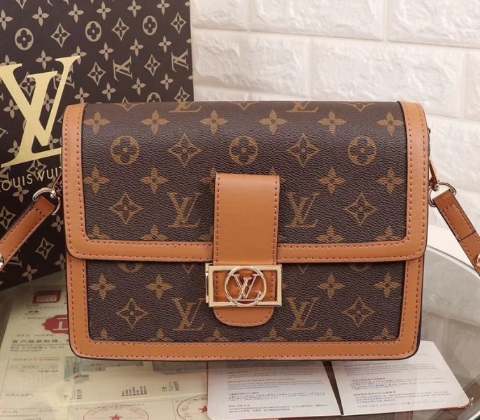L0vis Vvtt0n Monogram Canvas Dauphine Bag