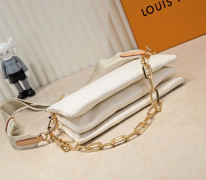 L0vis Vvtt0n Coussin PM Bag In Cream With Jacquard Strap