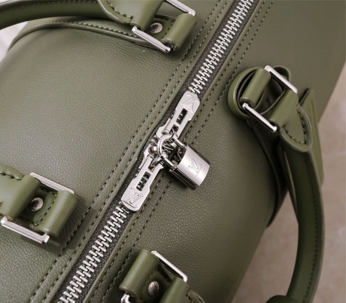 L0vis Vvtt0n Aerogram Keepall Bandouliere 50 Travel Bag In Khaki