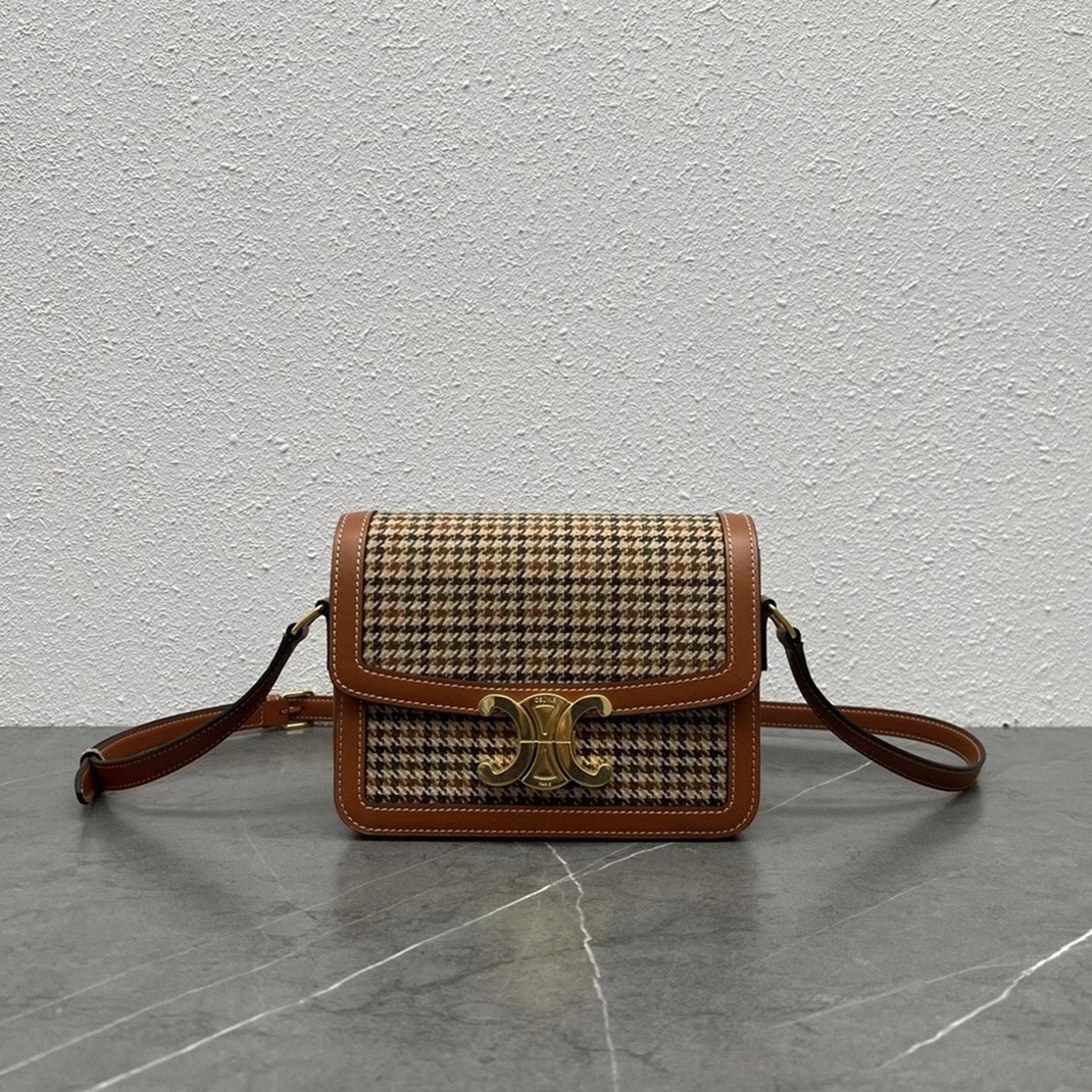 Top Quality Ce1i*e Triomphe Teen Bag In Tweed