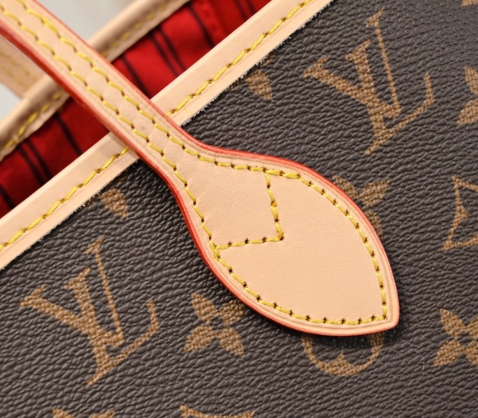 L0vis Vvtt0n Monogram Canvas Neverfull MM Tote In Pink