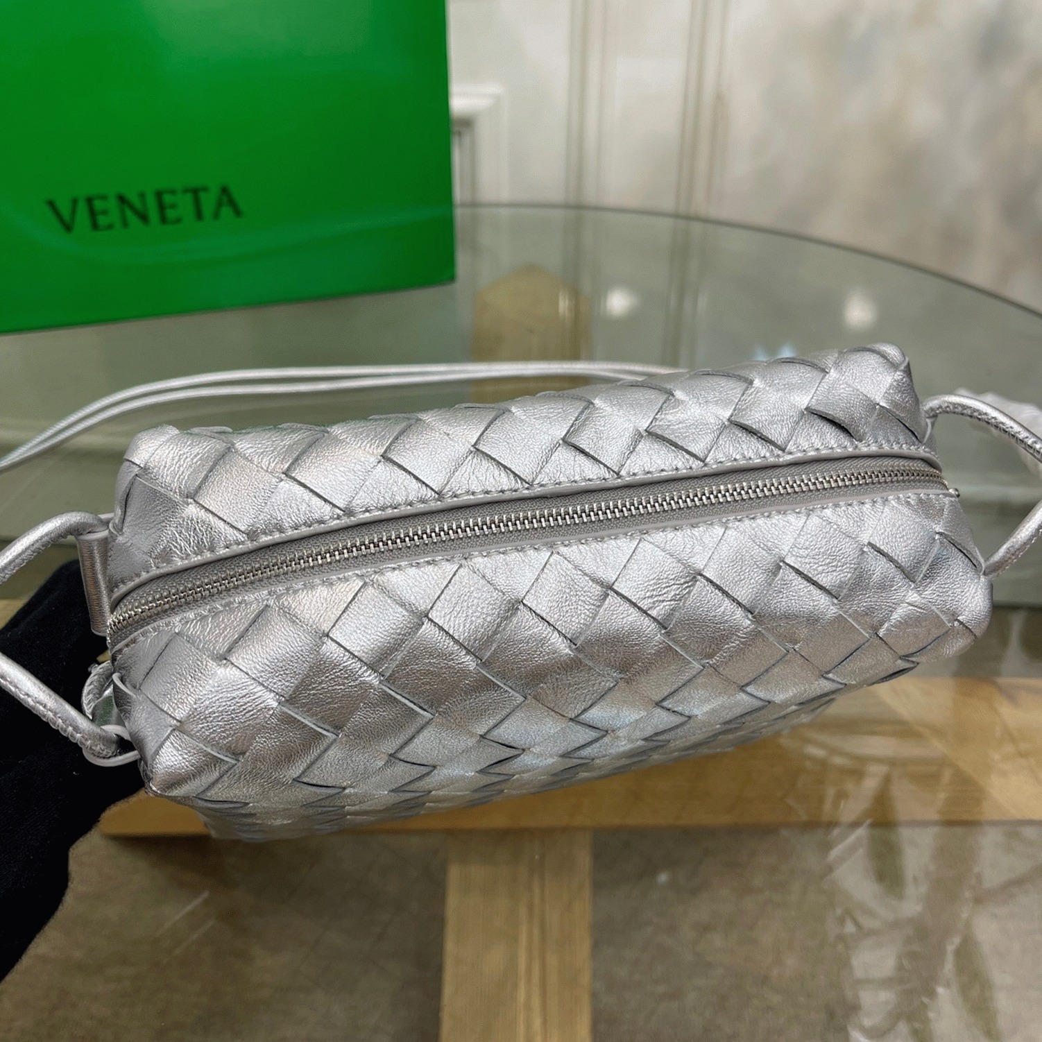 Replica B0tt*ga Ven*ta Loop Small Bag Silver
