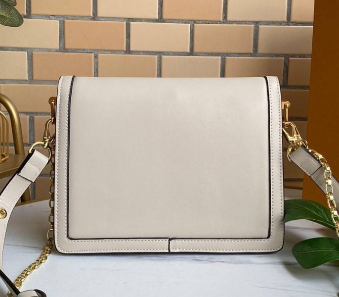 L0vis Vvtt0n Dauphine Lugano MM Bag In Galet Gray