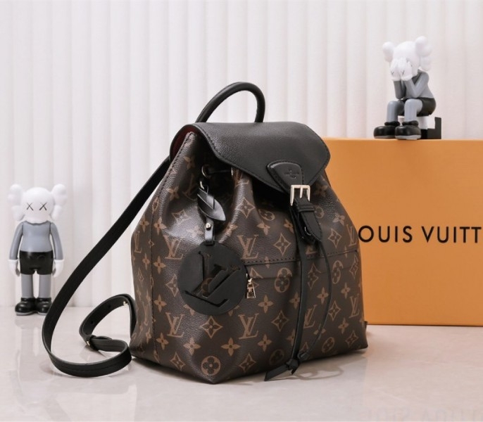 L0vis Vvtt0n Monogram Canvas Montsouris PM Backpack In Black