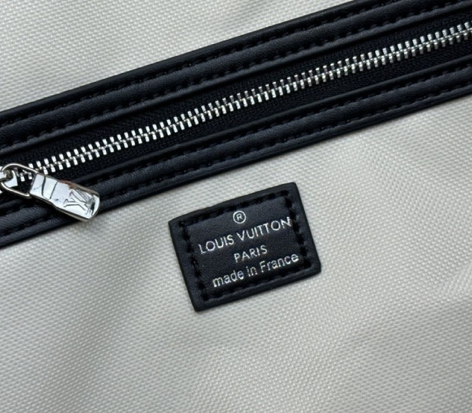 L0vis Vvtt0n Brushed Monogram Leather Keepall Bandouliere 50 In Black