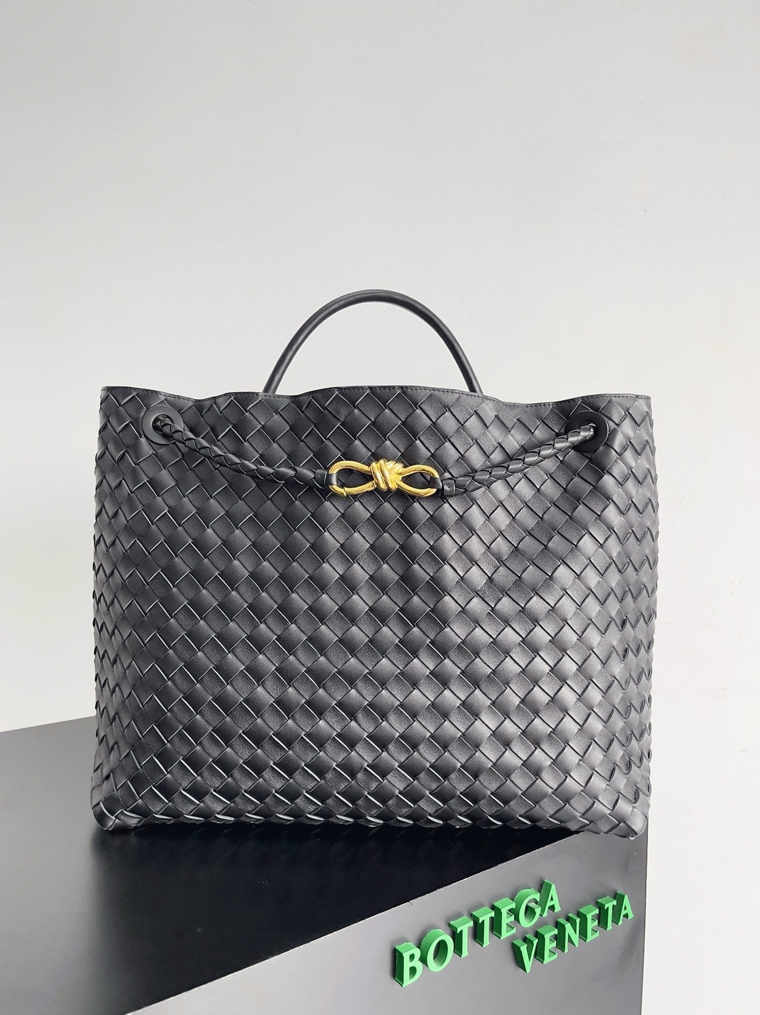 Replica B0tt*ga Ven*ta Large Andiamo Bag Black