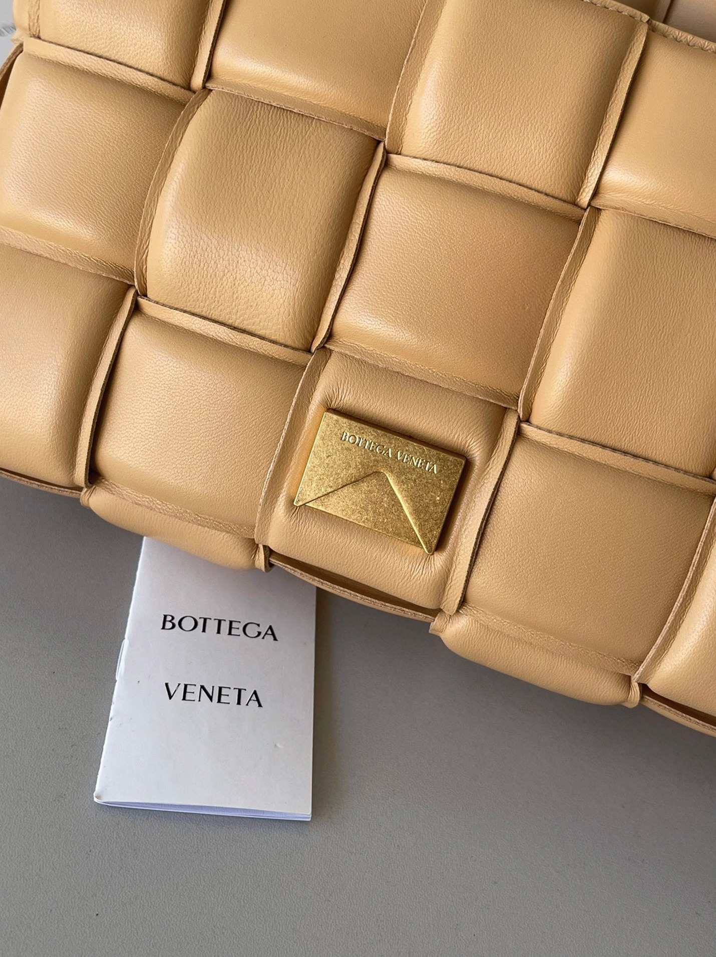 Top Quality Knockoff B0tt*ga Ven*ta Padded Cassette Bag In Almond
