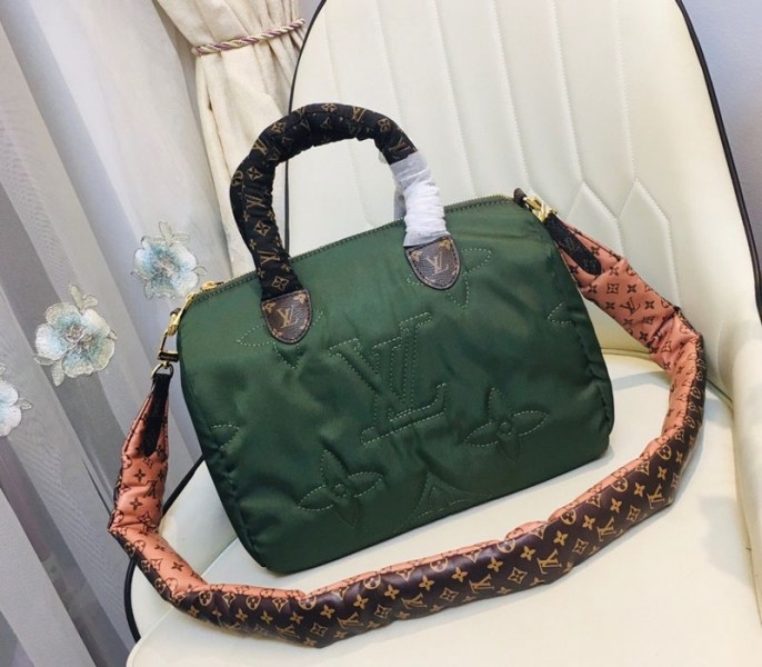 L0vis Vvtt0n Econyl Regenerated Nylon Speedy Bandouliere 30 Handbag In Khaki Green