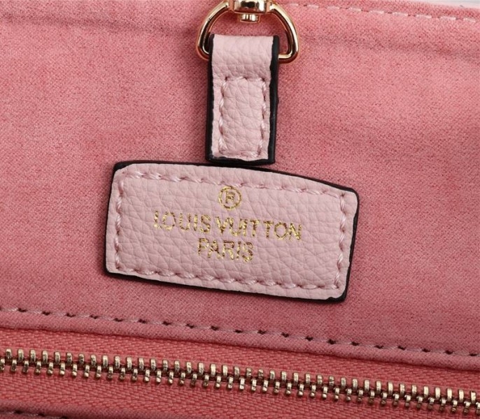 L0vis Vvtt0n Monogram Empreinte Leather Onthego MM Bag In Pink