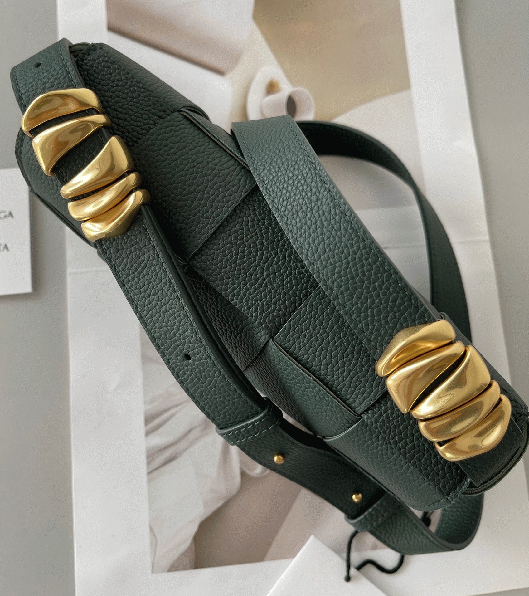 Top Quality Replica B0tt*ga Ven*ta Cassette Bag In Raintree