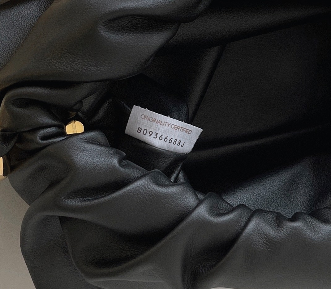 Replica B0tt*ga Ven*ta The Chain Pouch Bag Black