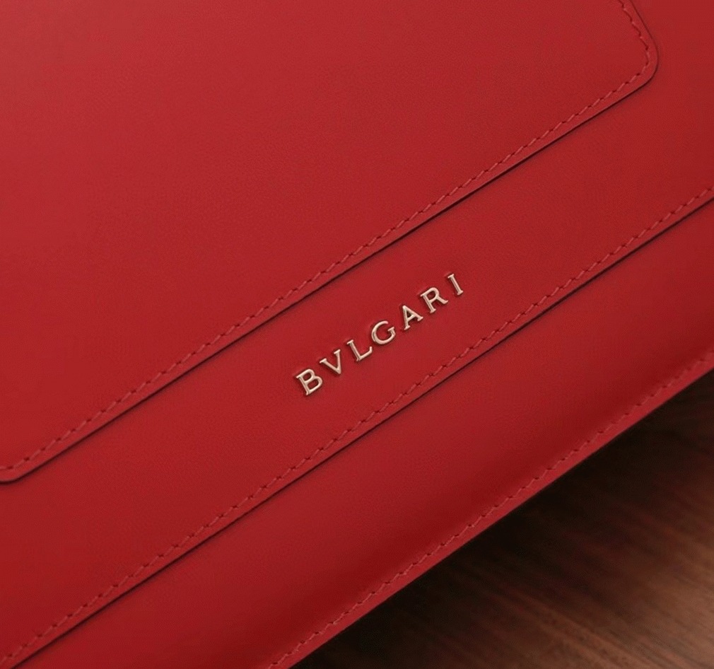 Replica Bv1g*ai Serpenti Forever Large Shoulder Bag Red Calfskin