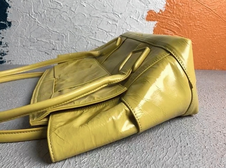 Top Quality Fake B0tt*ga Ven*ta Arco Medium Bag In Yellow Intrecciato Leather