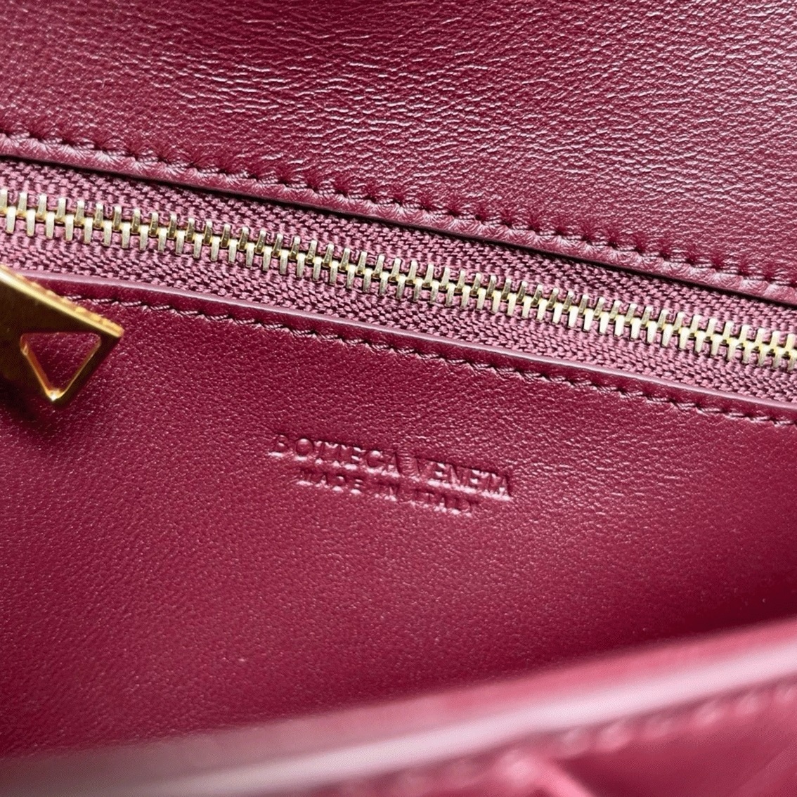 Replica B0tt*ga Ven*ta Mini Andiamo Cross-Body Bag Barolo