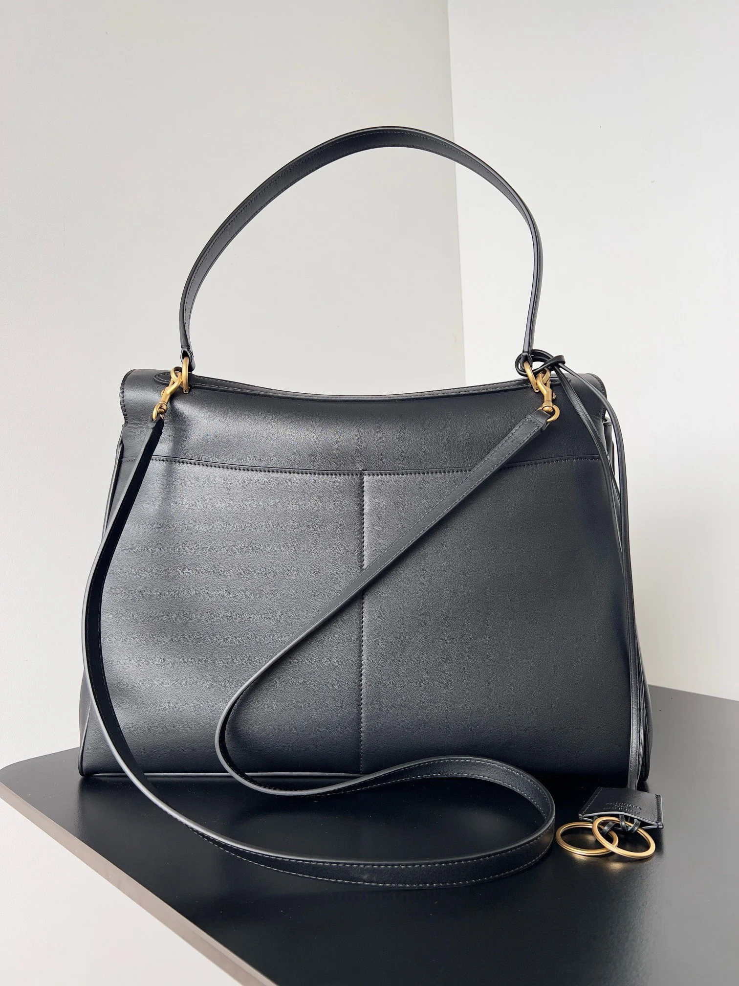 Knockoff Ba1en*iaga Rodeo Large Bag Black Calfskin