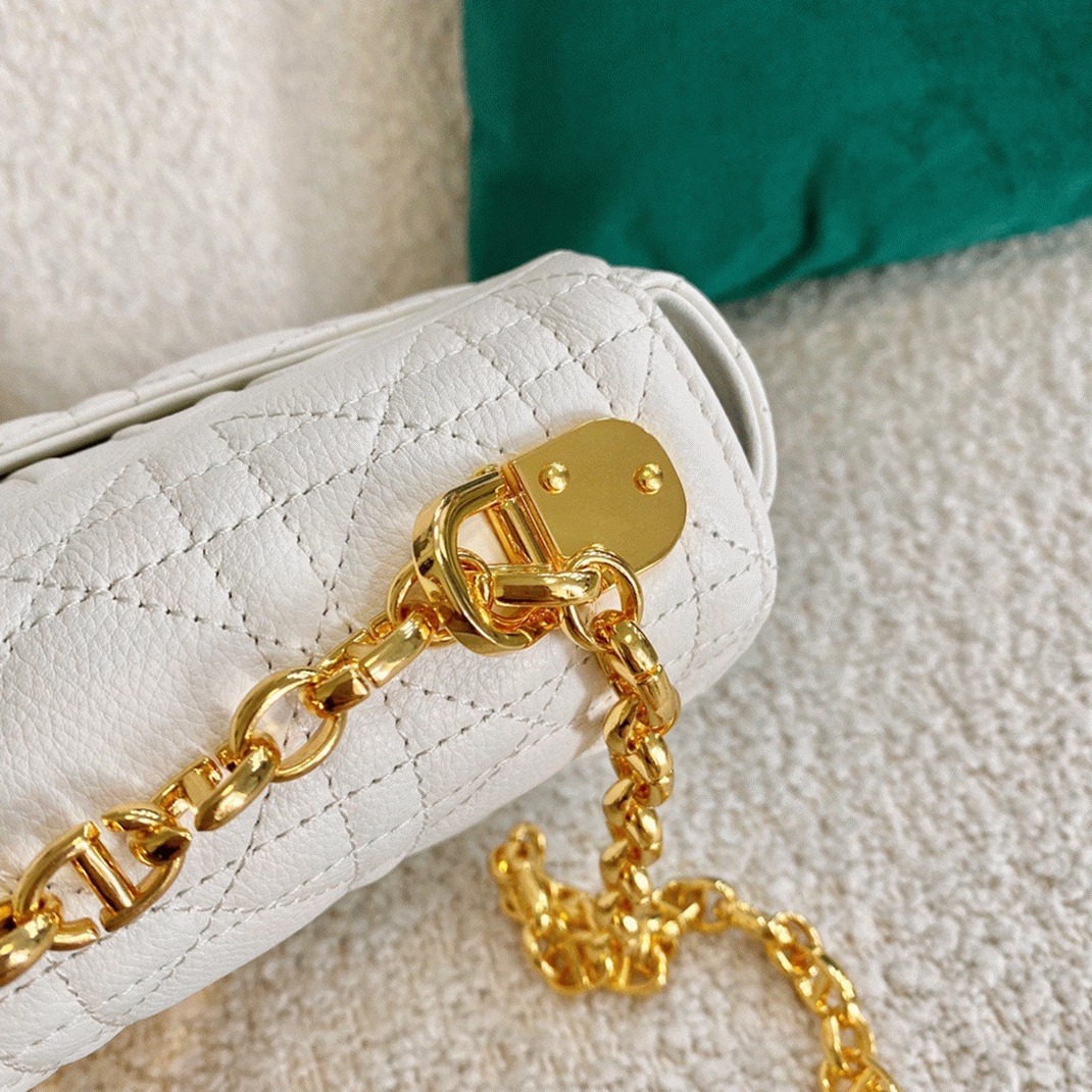 D10r Caro Medium Bag Replica in White