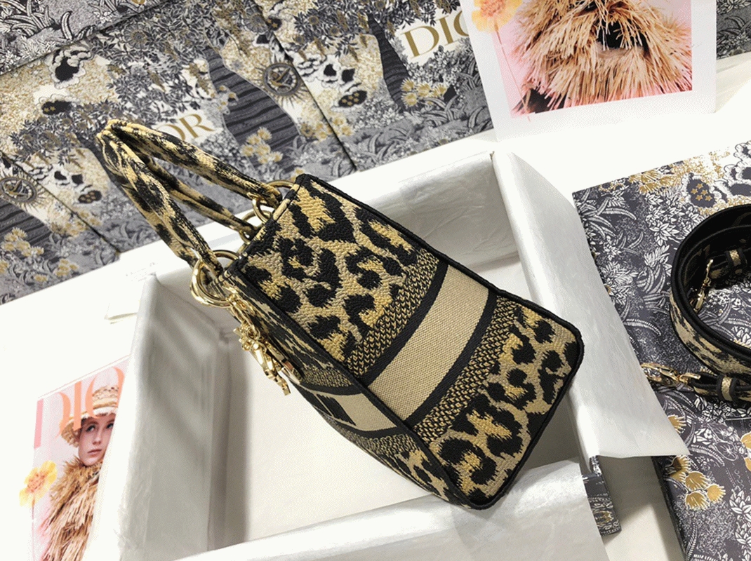 D10r Lady D-Lite Medium Bag Replica in Beige Multicolor Mizza Embroidery