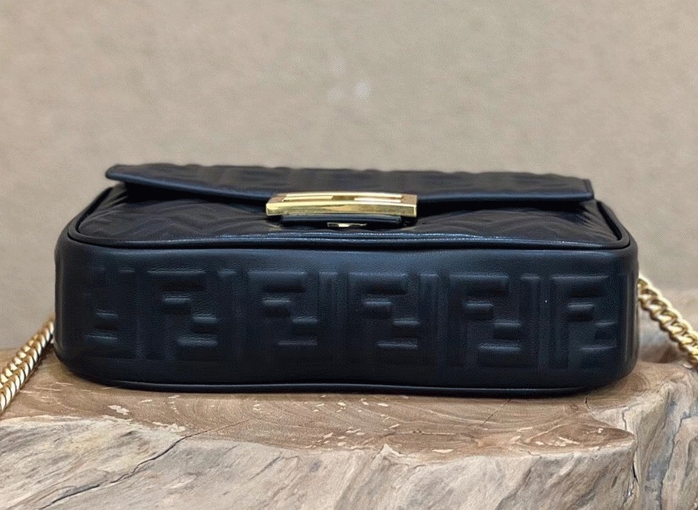 Top Quality Fake F**di Baguette Chain Midi Bag In Black