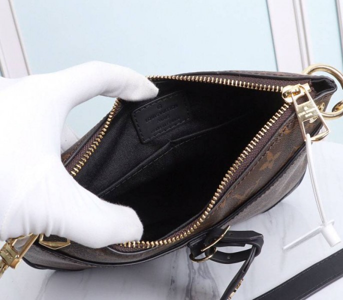 L0vis Vvtt0n Monogram Canvas Odeon PM Bag In Black