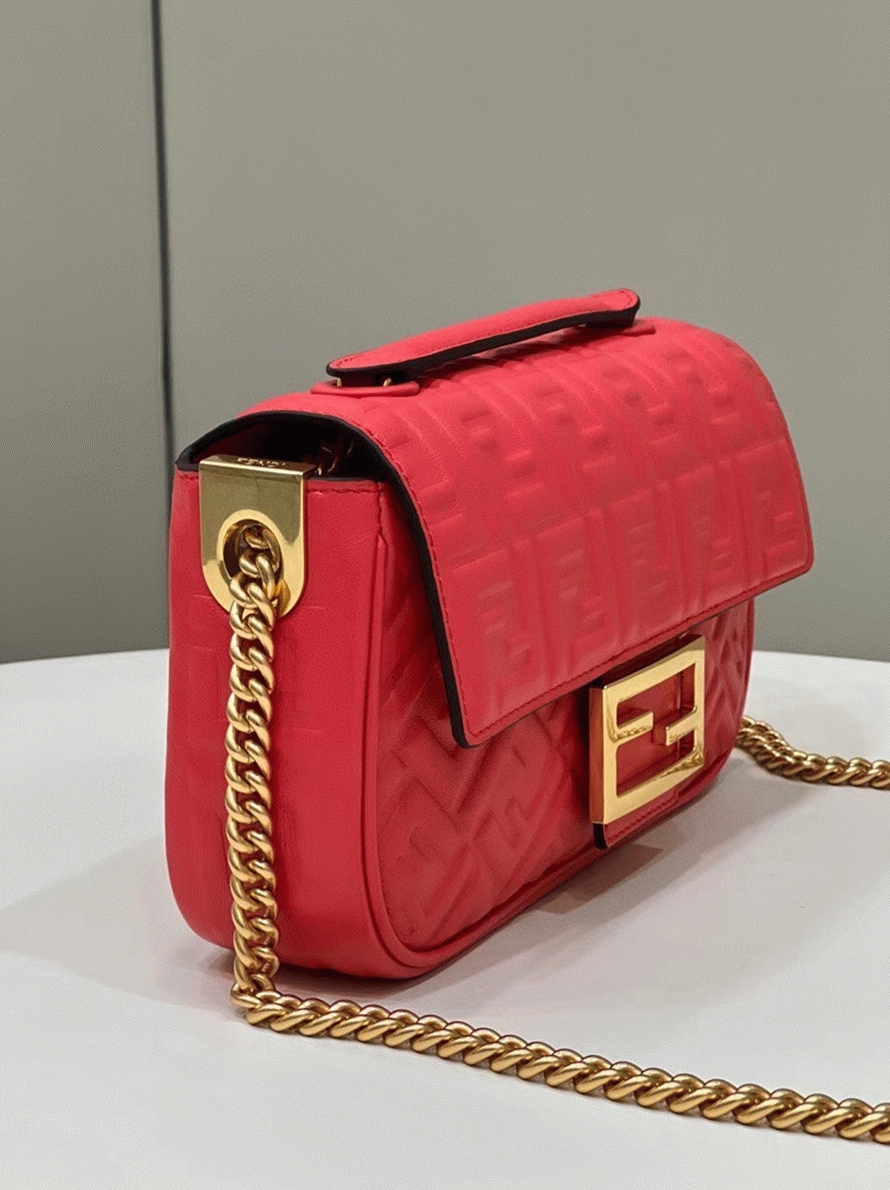 Top Quality Knockoff F**di Baguette Chain Midi Bag In Red