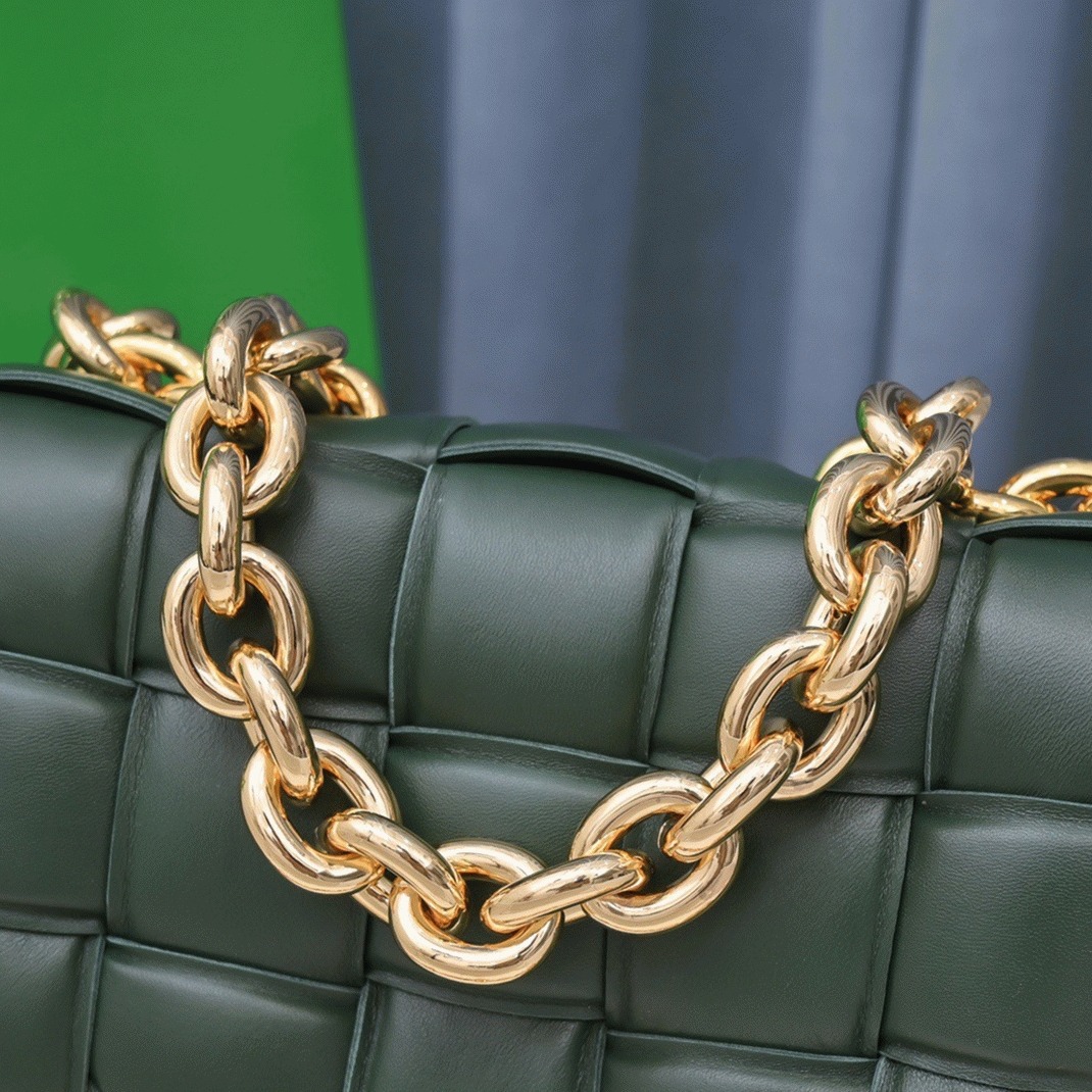 Top Quality Replica B0tt*ga Ven*ta Chain Cassette Bag In Raintree