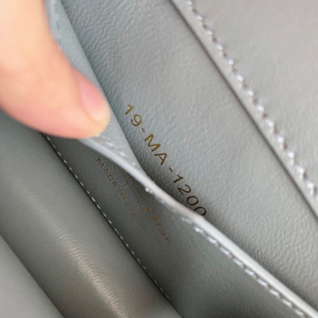 D10r 30 Montaigne Micro Bag Knockoff in Grey Box Calfskin
