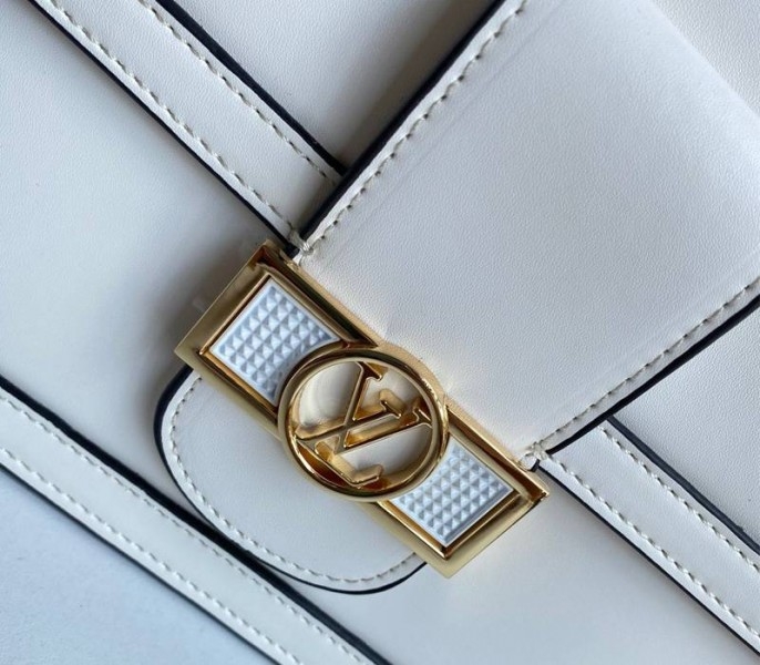 L0vis Vvtt0n Dauphine Lugano MM Off Bag In Off-White