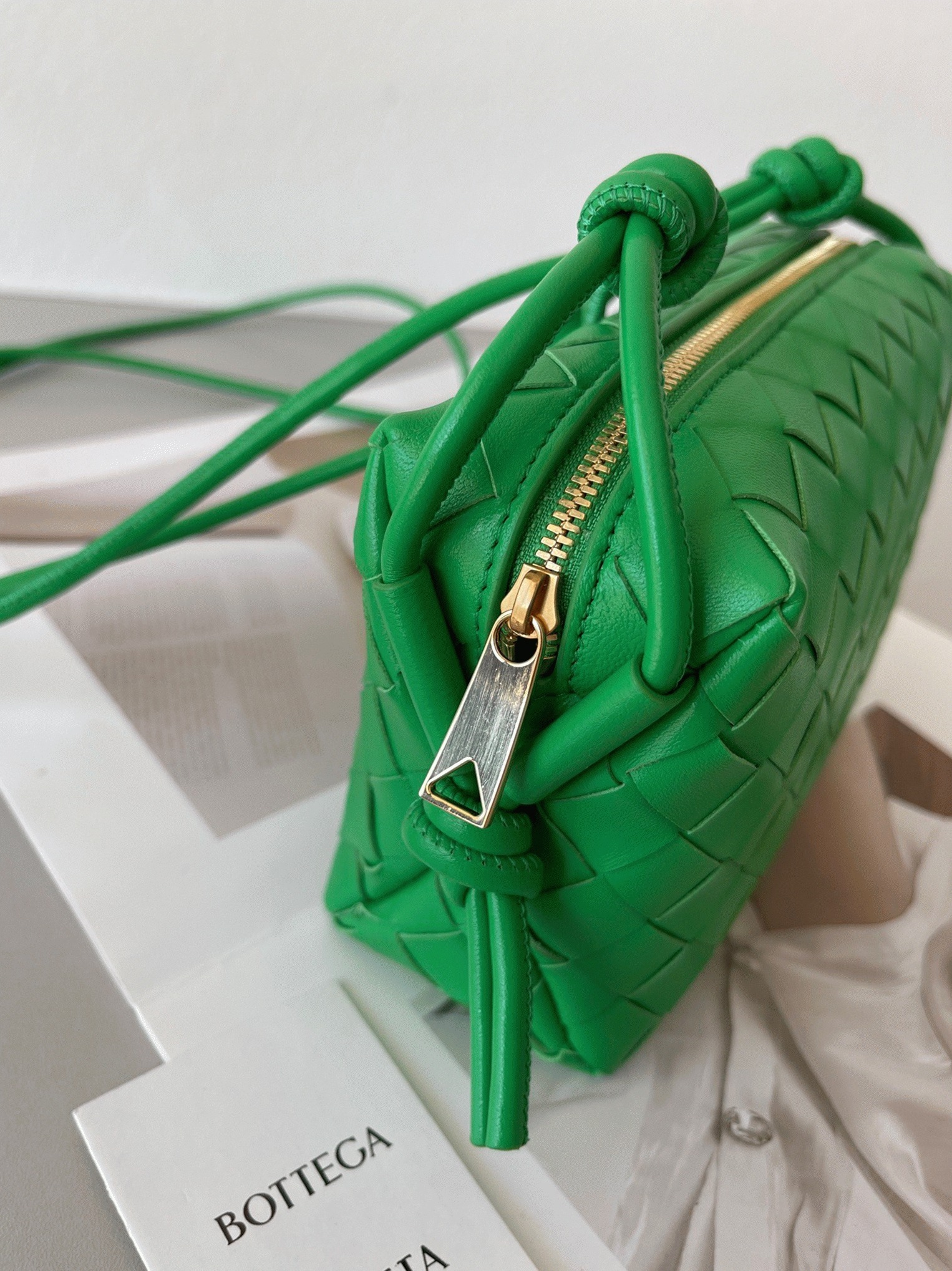 Knockoff B0tt*ga Ven*ta Loop Mini Bag Green