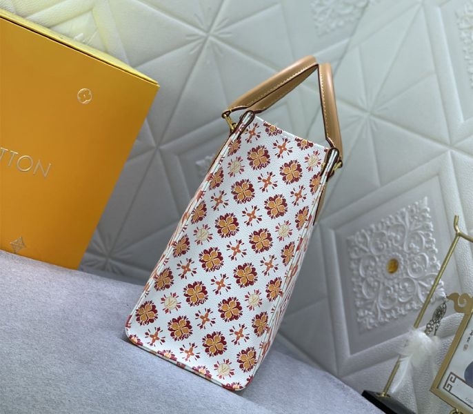 L0vis Vvtt0n LV By The Pool Monogram Tiles Canvas Onthego MM Tote In Coral