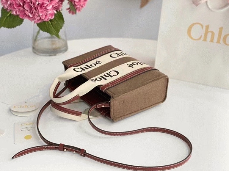 top quality fake previous previous Ch10e small woody tote bag in brown felt