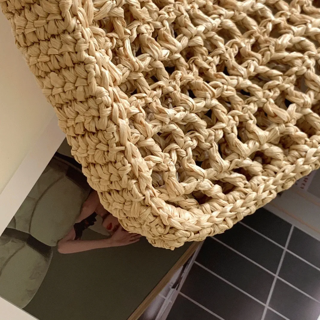 Pra*a Small Tote Bag Fake in Beige Woven Raffia