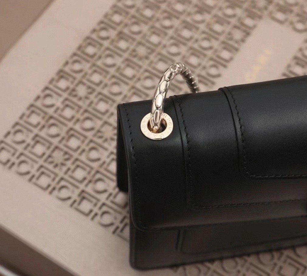 Replica Bv1g*ai Serpenti Forever Small Cross-body Bag Black Calfskin