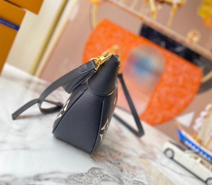 L0vis Vvtt0n Bicolor Monogram Empreinte Leather Bagatelle Mini Hobo In Black
