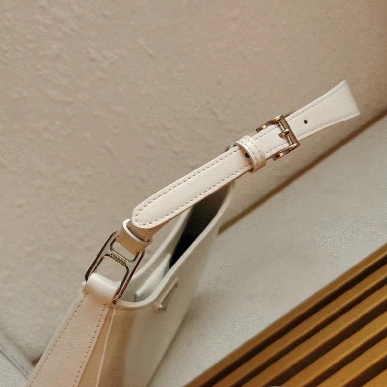White Pra*a Cleo Small Bag Best Replica