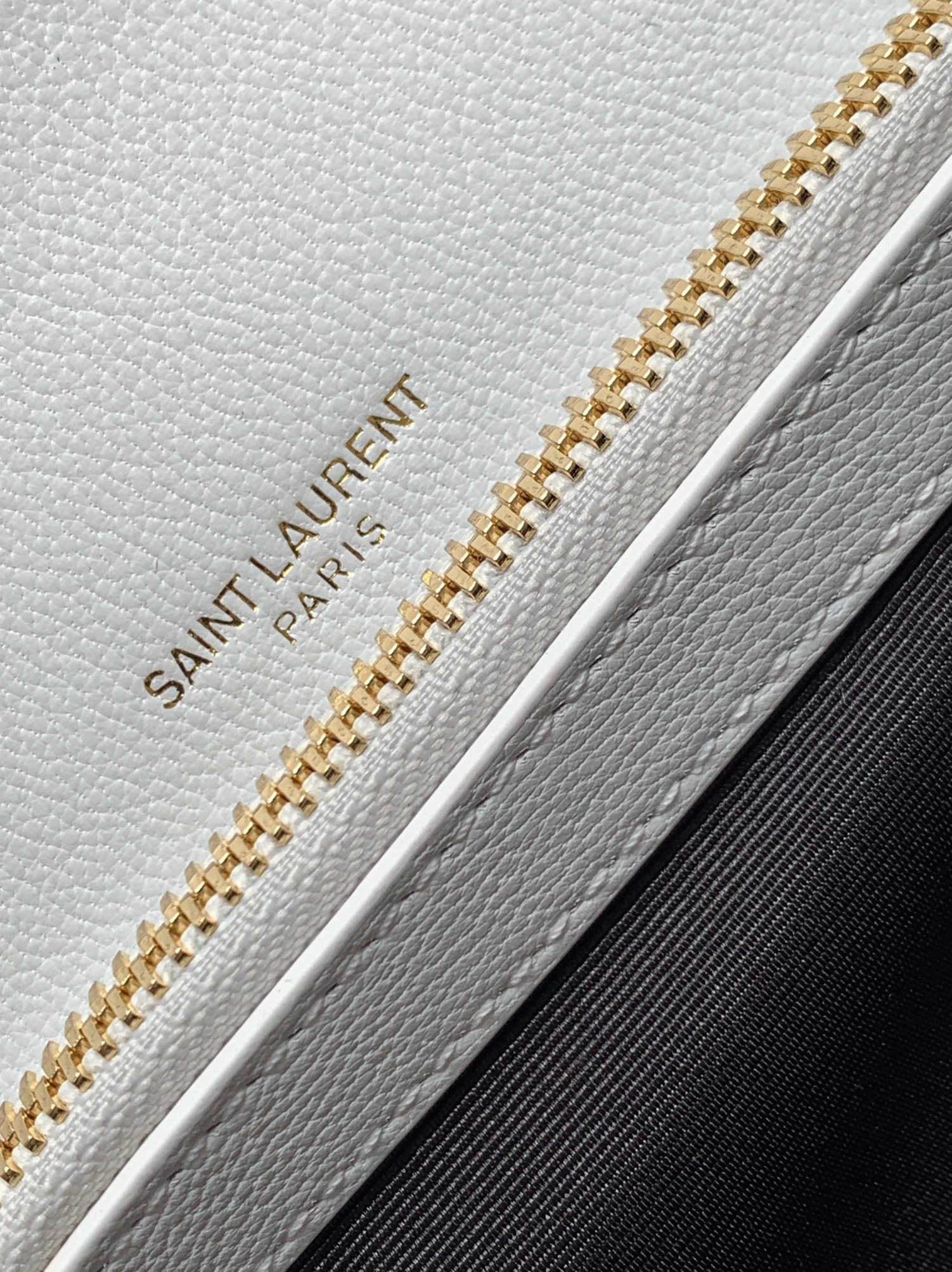 Replica Sa1nt Lau*nt College Medium Chain Bag White