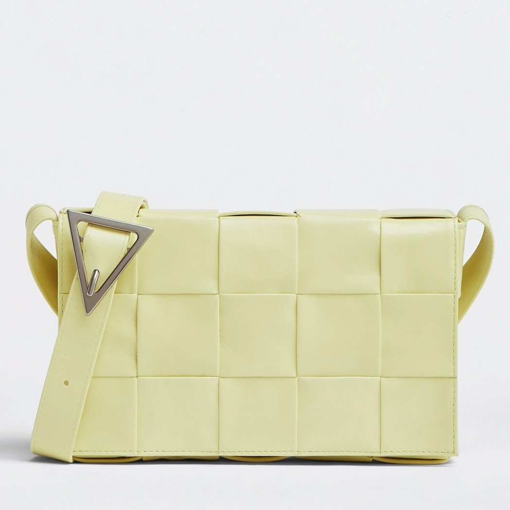Top Quality Fake B0tt*ga Ven*ta Cassette Bag In Lemon Washed